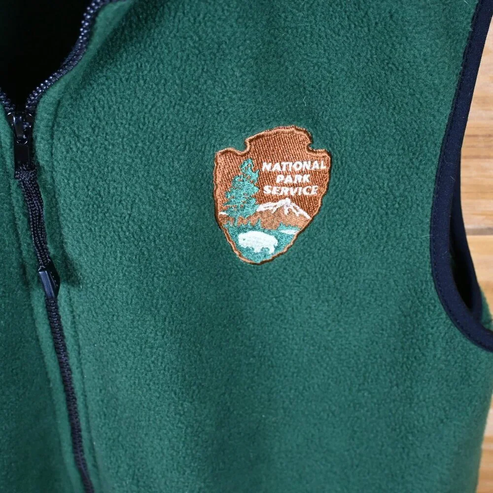 National Parks Service Embroidered Fullzip Fleece Vest in Green - SM - Picture 2 of 4